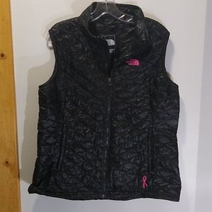 Black Quilted North Face Zip Vest XL